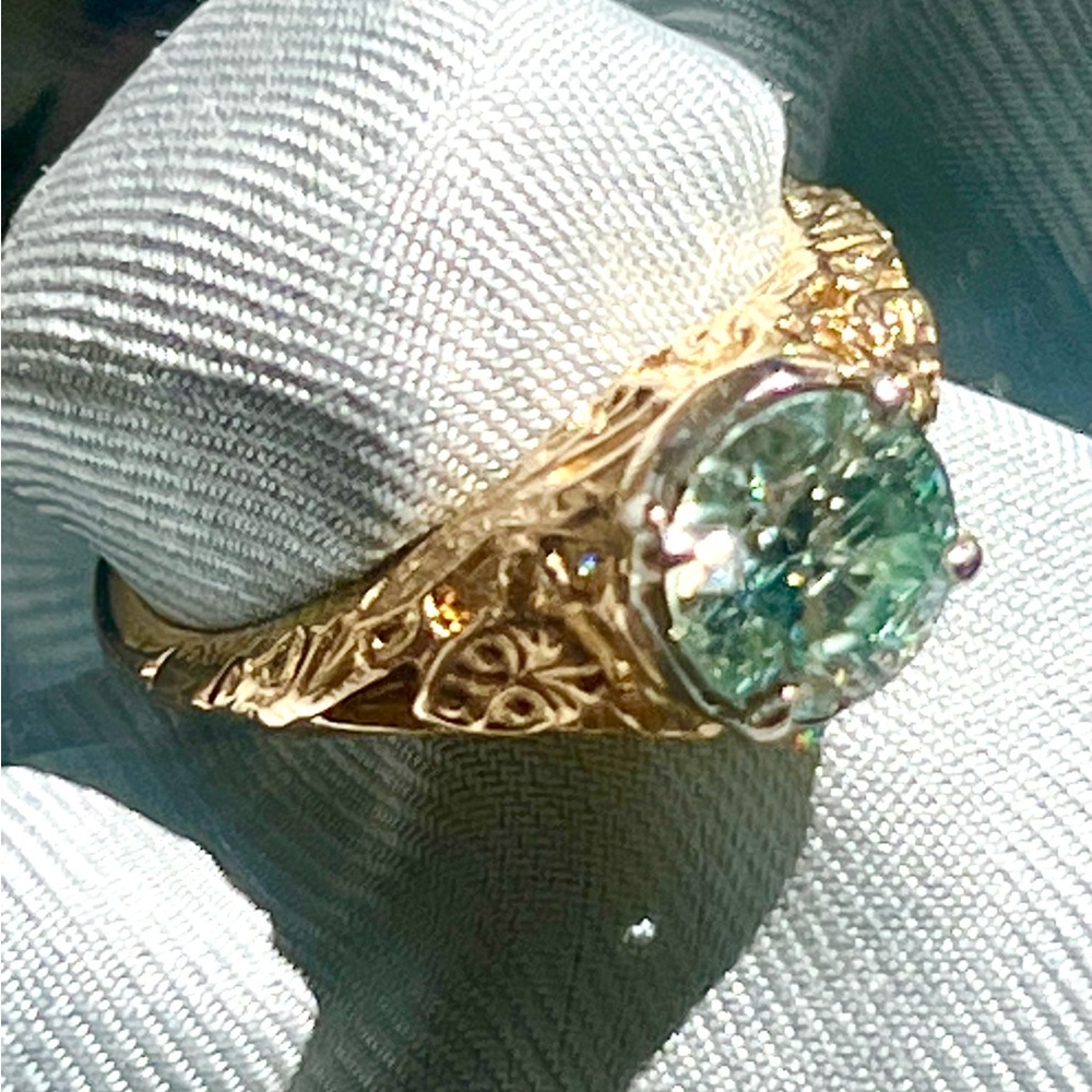 Antique Style Moissanite 18k Gold Ring - image 1